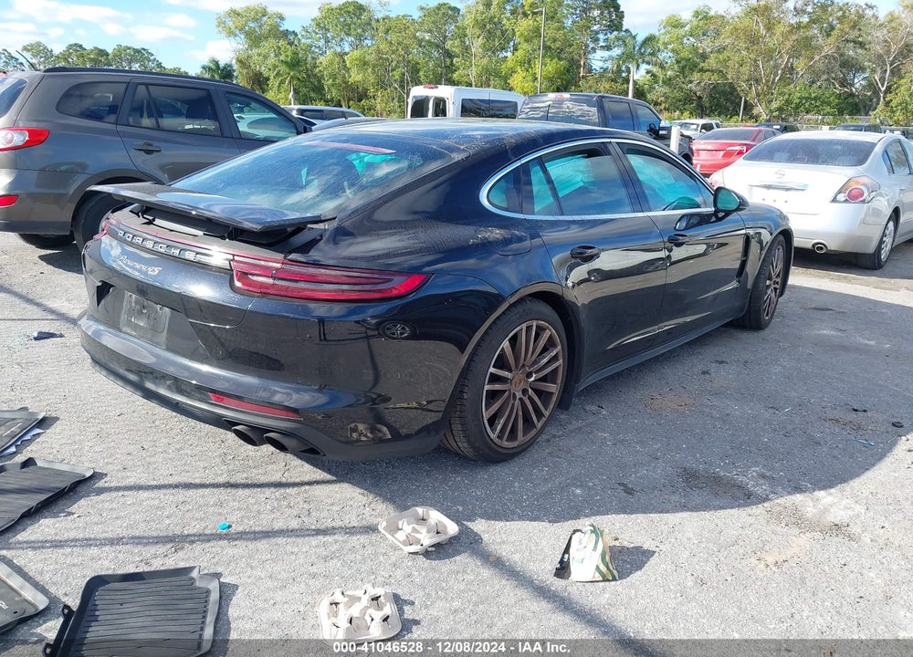 2017 PORSCHE PANAMERA 4S VIN: WP0AB2A71HL121006