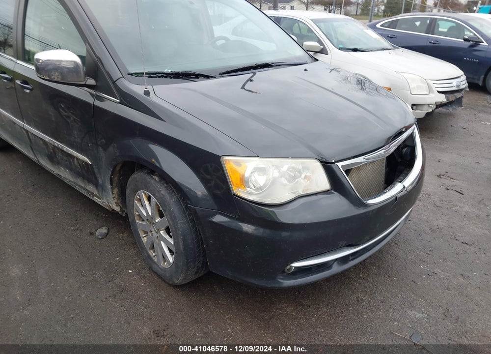 2011 CHRYSLER TOWN & COUNTRY TOURING-L VIN: 2A4RR8DG8BR798978