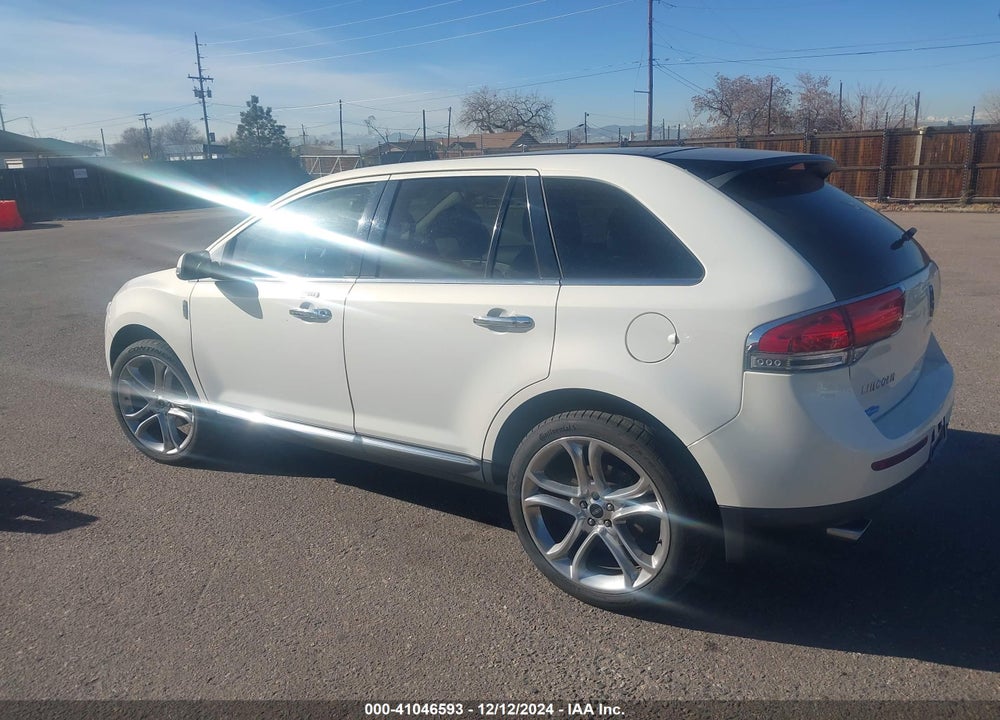 2013 LINCOLN MKX VIN: 2LMDJ8JK0DBL21702