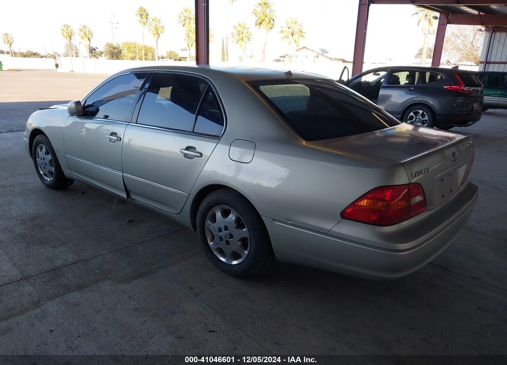 2002 LEXUS LS 430 VIN: JTHBN30F820064238