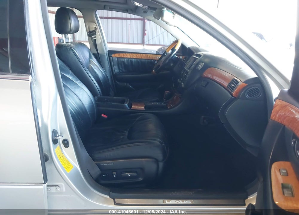 2002 LEXUS LS 430 VIN: JTHBN30F820064238