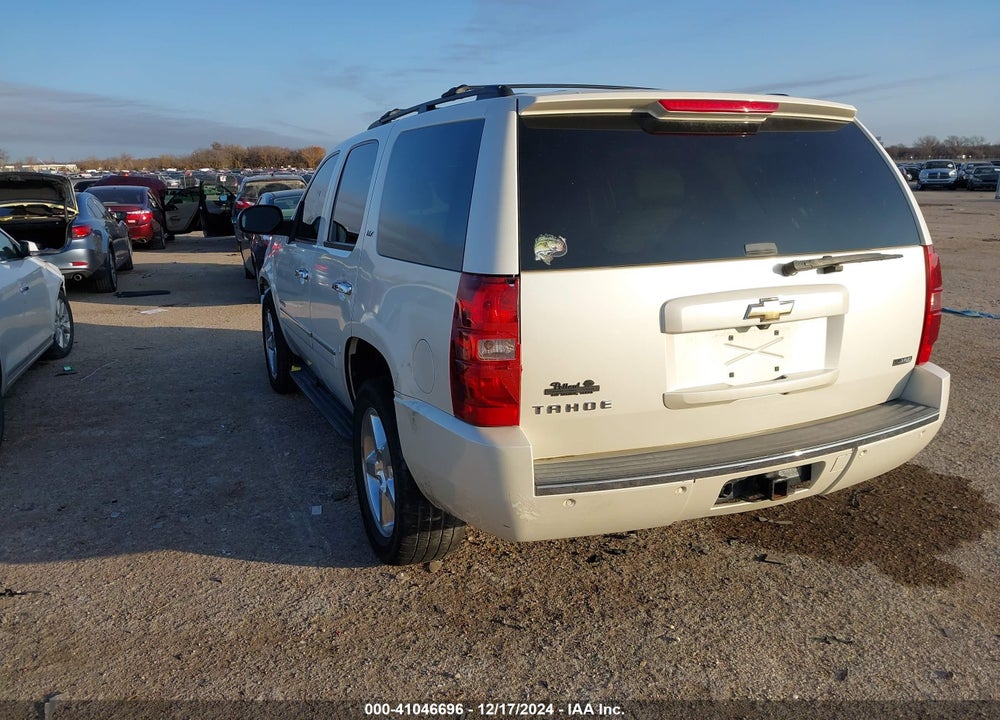 2009 CHEVROLET TAHOE LTZ VIN: 1GNFC33219R292774