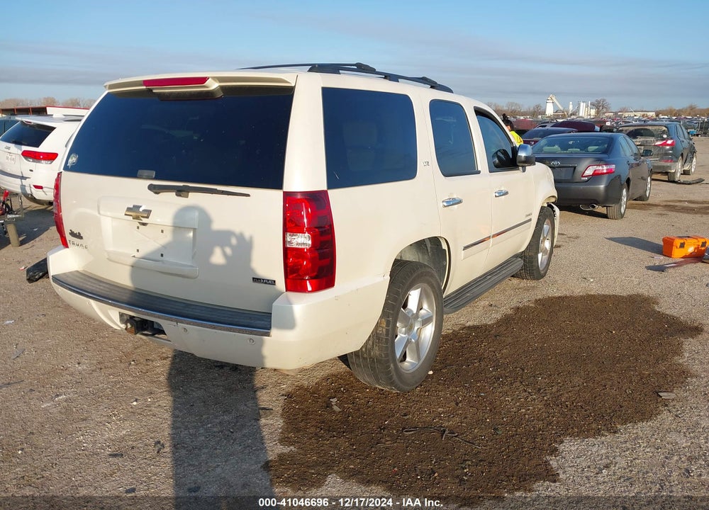 2009 CHEVROLET TAHOE LTZ VIN: 1GNFC33219R292774
