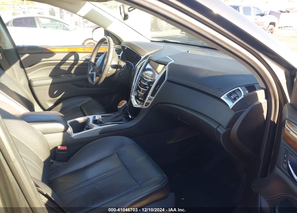 2014 CADILLAC SRX LUXURY COLLECTION VIN: 3GYFNBE33ES616036