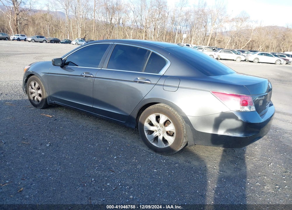 2008 HONDA ACCORD 2.4 EX-L VIN: 1HGCP26888A041582