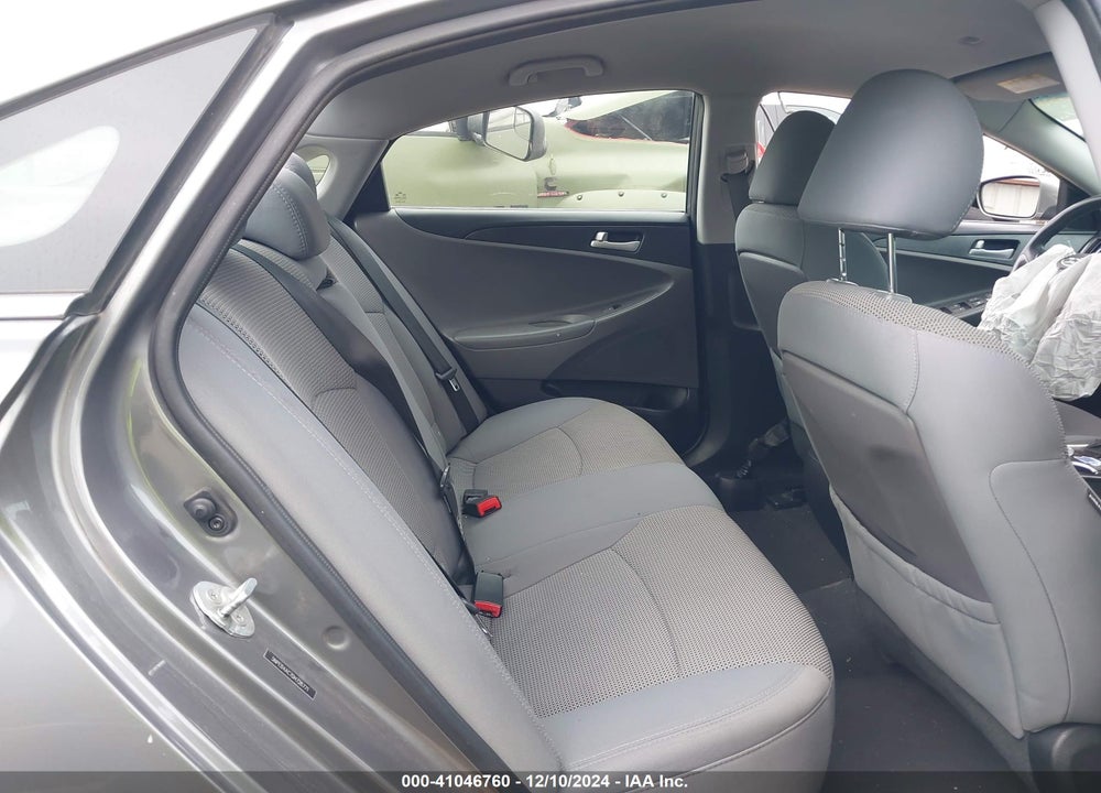 2013 HYUNDAI SONATA GLS VIN: 5NPEB4AC7DH726771