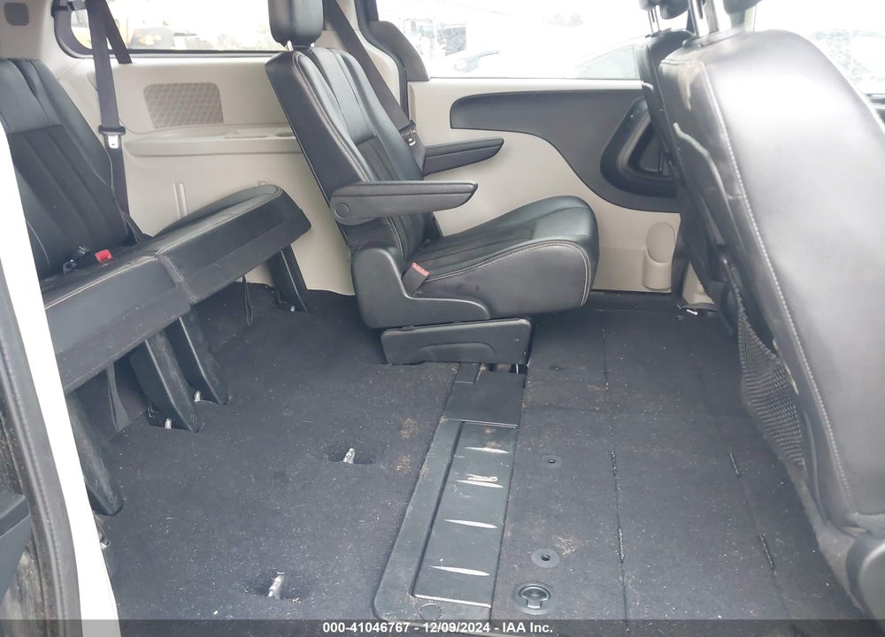 2019 DODGE GRAND CARAVAN SXT VIN: 2C4RDGCG9KR557706