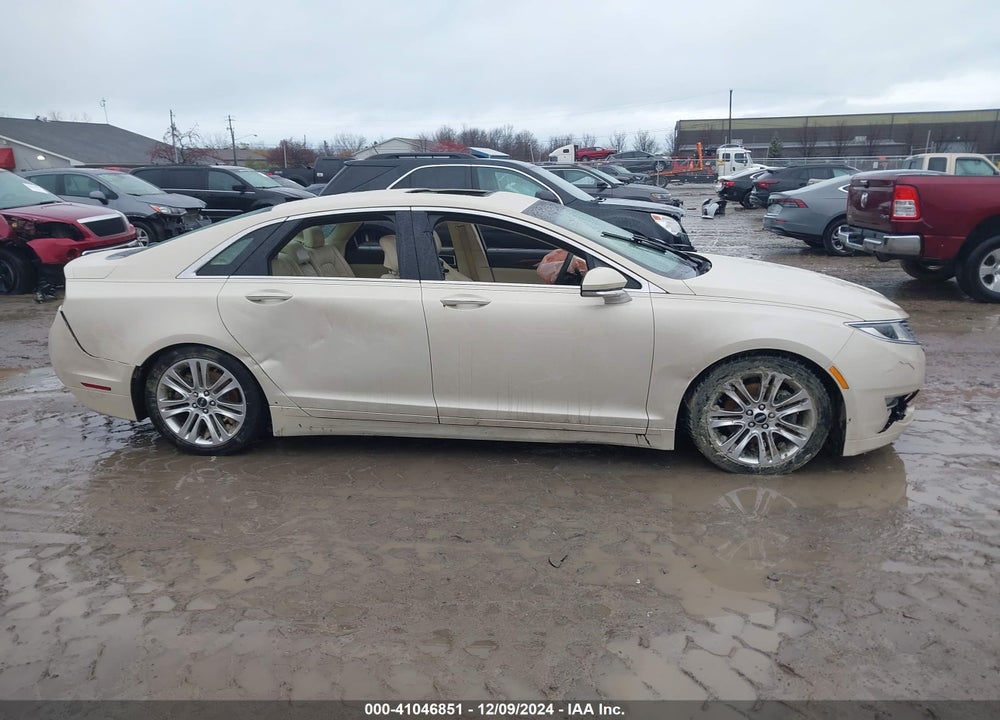2015 LINCOLN MKZ VIN: 3LN6L2J96FR618325