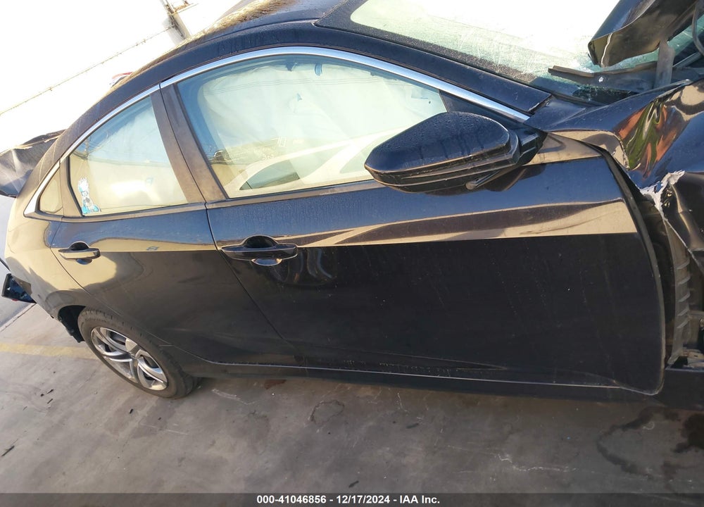 2016 HONDA CIVIC VIN: 19XFC2E57GE044080