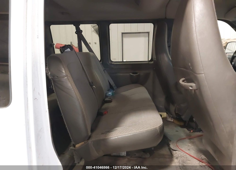 2014 CHEVROLET EXPRESS 3500 LS VIN: 1GAZGZFG5E1117837