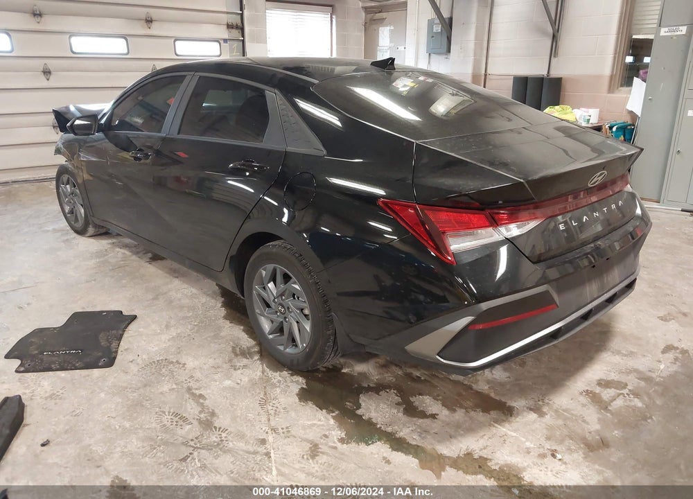 2024 HYUNDAI ELANTRA SEL VIN: KMHLM4DGXRU819986
