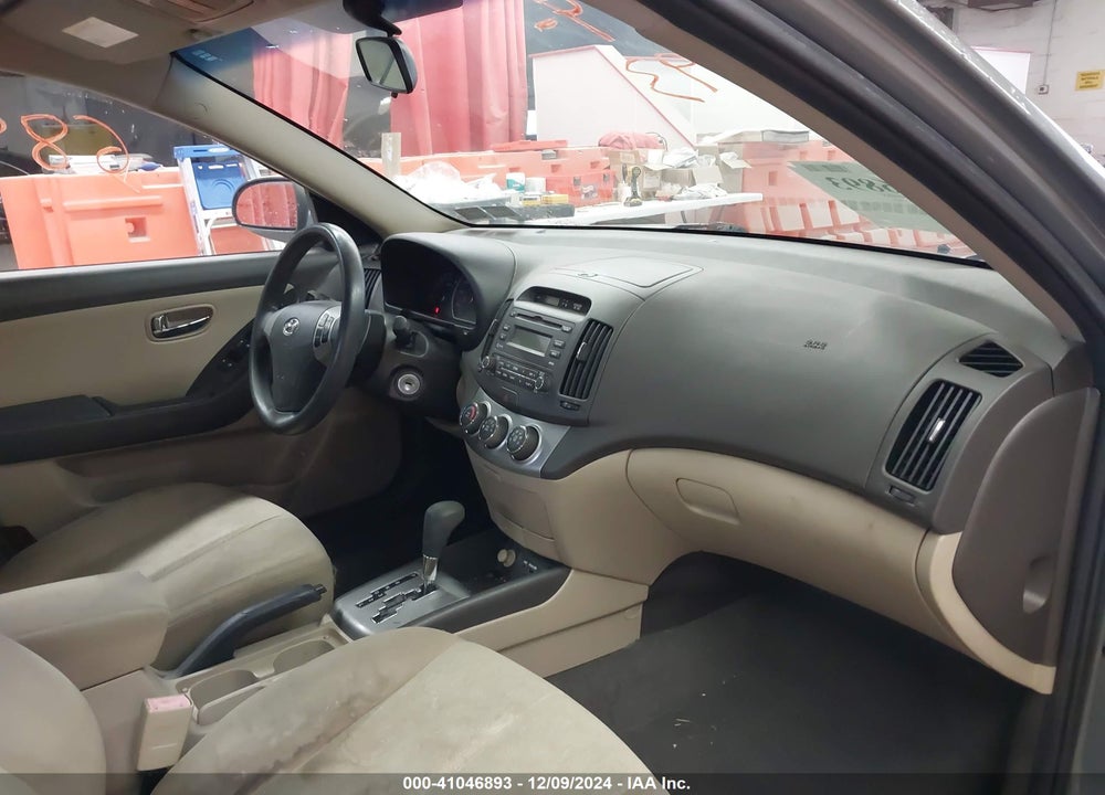 2010 HYUNDAI ELANTRA GLS VIN: KMHDU4AD8AU828589