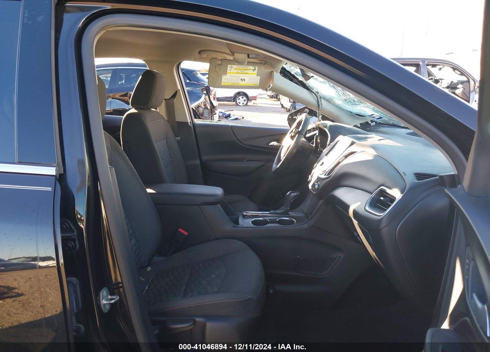 2018 CHEVROLET EQUINOX LT VIN: 2GNAXJEV8J6351846