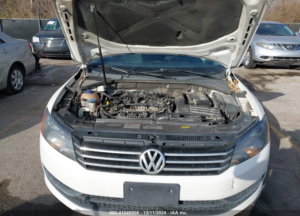 2014 VOLKSWAGEN PASSAT 1.8T S VIN: 1VWAS7A32EC108865
