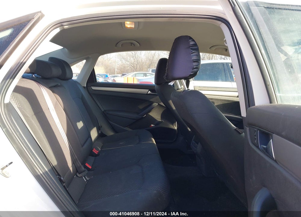 2014 VOLKSWAGEN PASSAT 1.8T S VIN: 1VWAS7A32EC108865