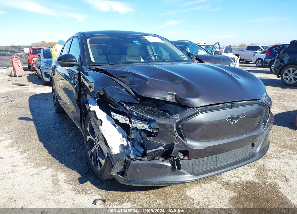 2022 FORD MUSTANG MACH-E PREMIUM VIN: 3FMTK3RM1NMA56947