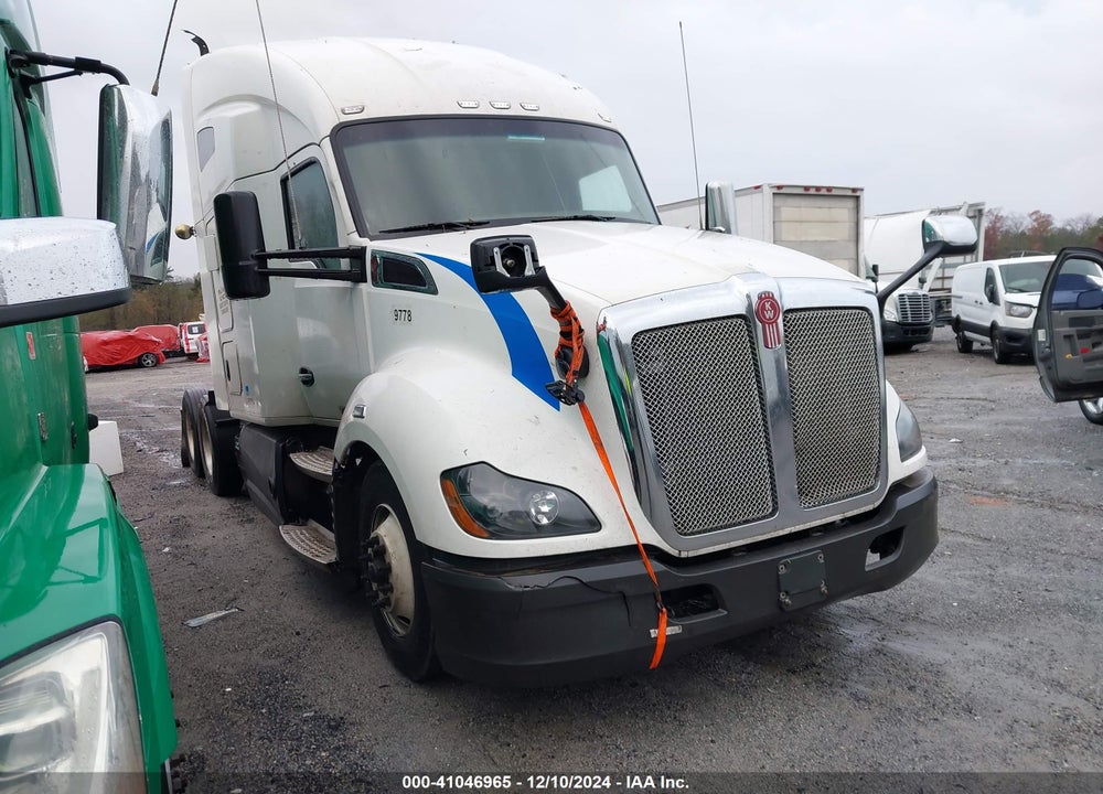 2016 KENWORTH T680 T680 VIN: 1XKYD49X8GJ114657