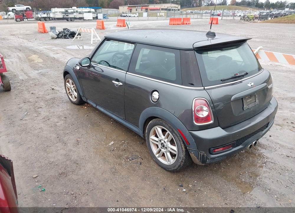 2012 MINI COOPER S VIN: WMWSV3C5XCTY28317