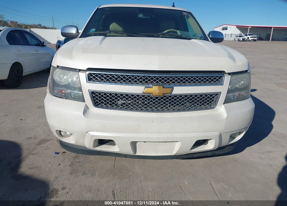 2012 CHEVROLET SUBURBAN 1500 LTZ VIN: 1GNSCKE05CR138824