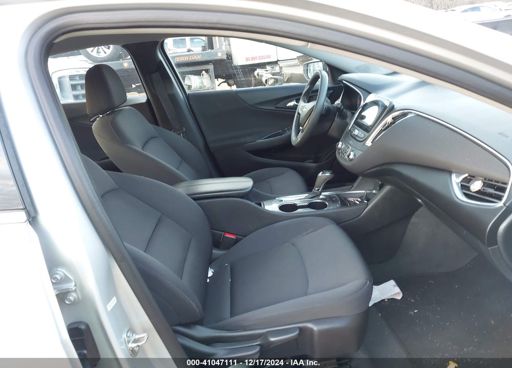 2019 CHEVROLET MALIBU LT VIN: 1G1ZD5ST5KF135564