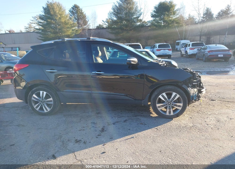 2015 HYUNDAI TUCSON LIMITED VIN: KM8JUCAG3FU116604