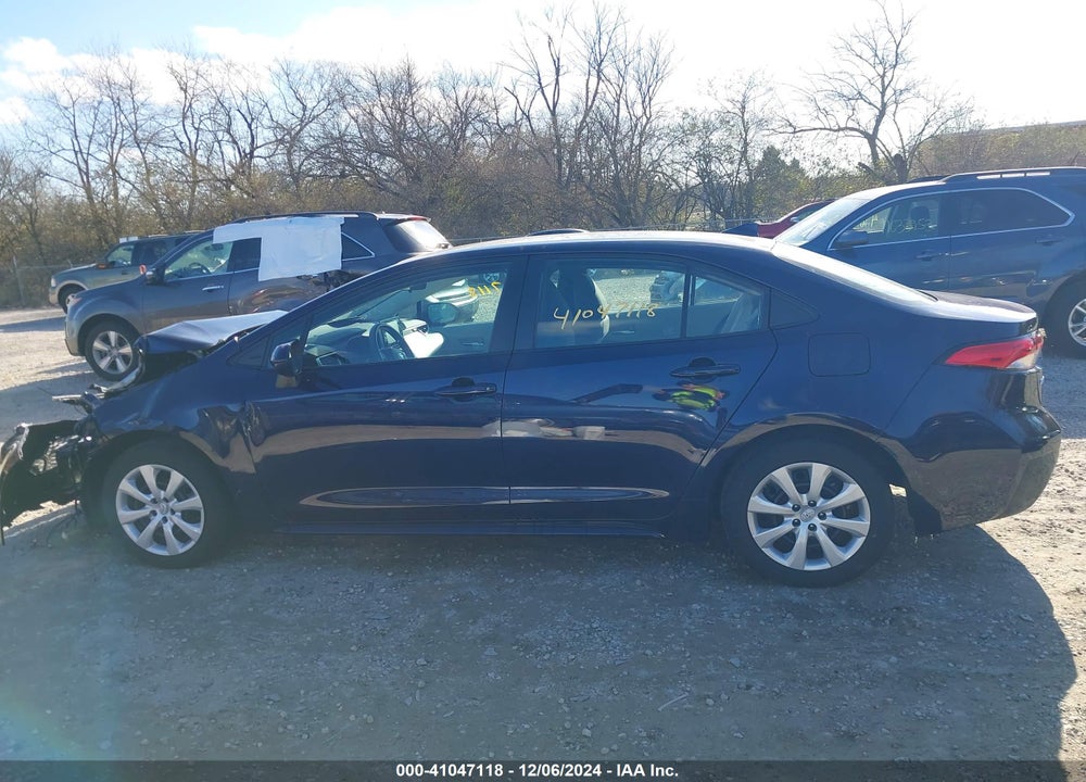 2021 TOYOTA COROLLA LE VIN: 5YFEPMAE6MP204400