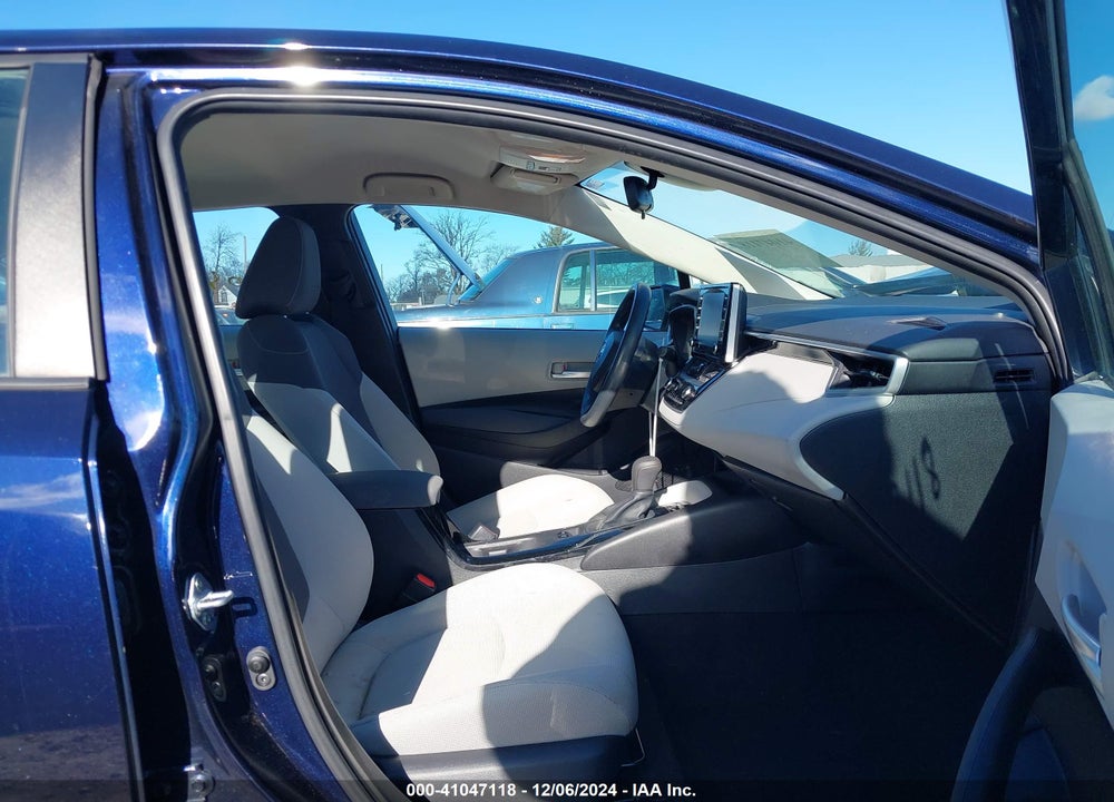 2021 TOYOTA COROLLA LE VIN: 5YFEPMAE6MP204400