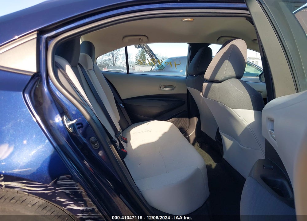 2021 TOYOTA COROLLA LE VIN: 5YFEPMAE6MP204400