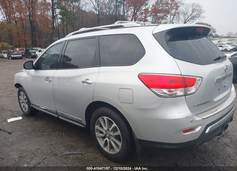 2013 NISSAN PATHFINDER SL VIN: 5N1AR2MN8DC646463