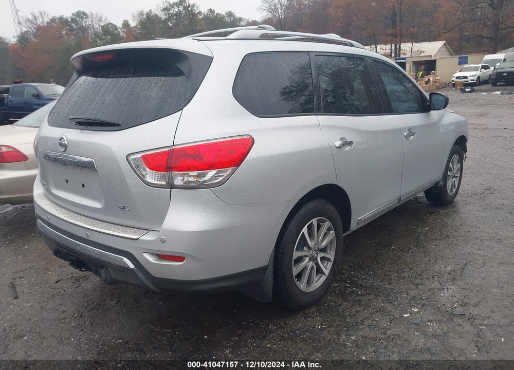 2013 NISSAN PATHFINDER SL VIN: 5N1AR2MN8DC646463