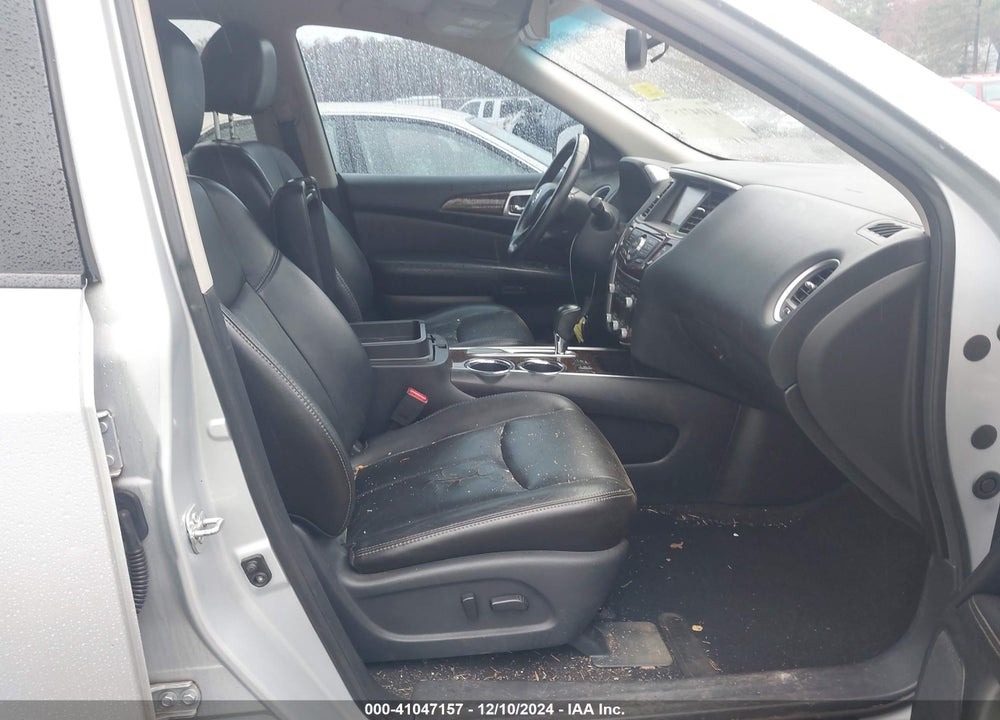 2013 NISSAN PATHFINDER SL VIN: 5N1AR2MN8DC646463