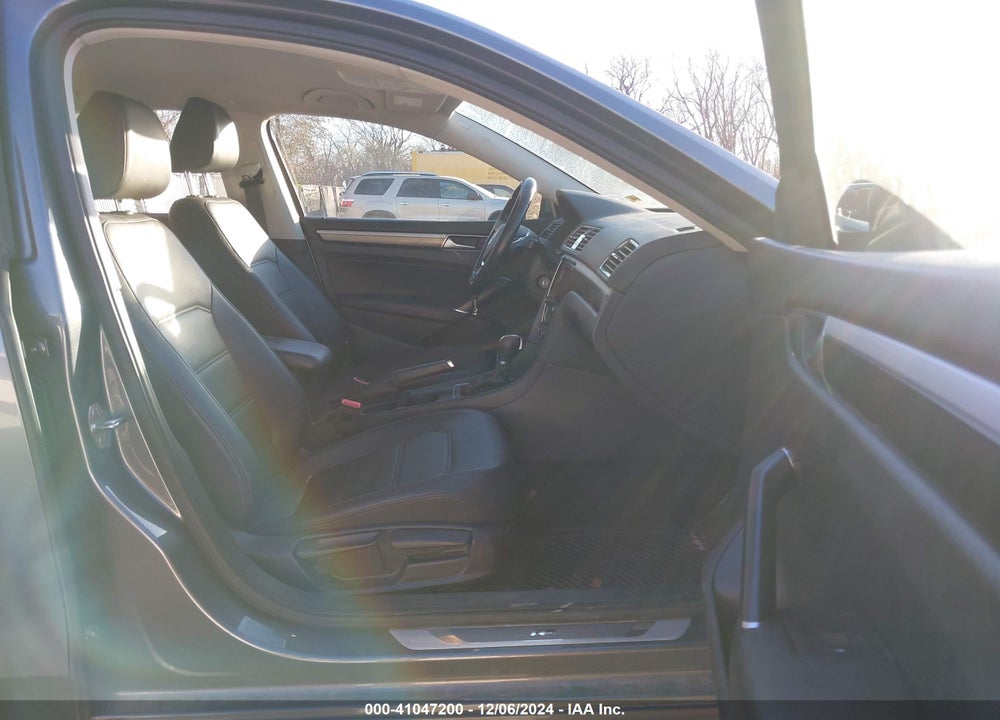 2018 VOLKSWAGEN PASSAT 2.0T R-LINE/2.0T S VIN: 1VWAA7A3XJC029263