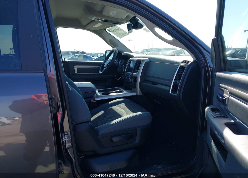 2020 RAM 1500 CLASSIC WARLOCK  4X2 6'4 BOX VIN: 1C6RR6GT7LS151563