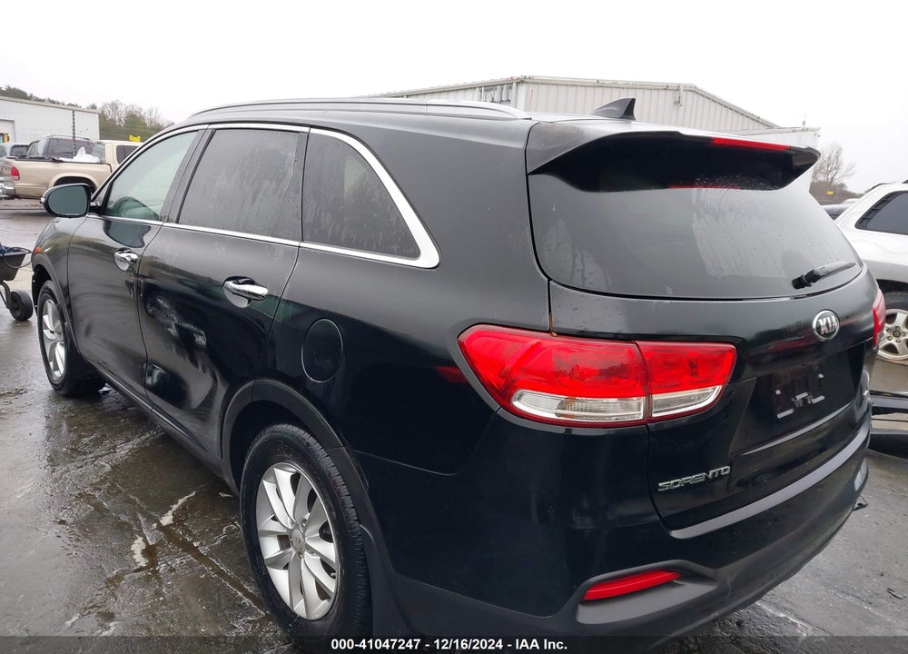 2016 KIA SORENTO 2.4L LX VIN: 5XYPG4A30GG037225