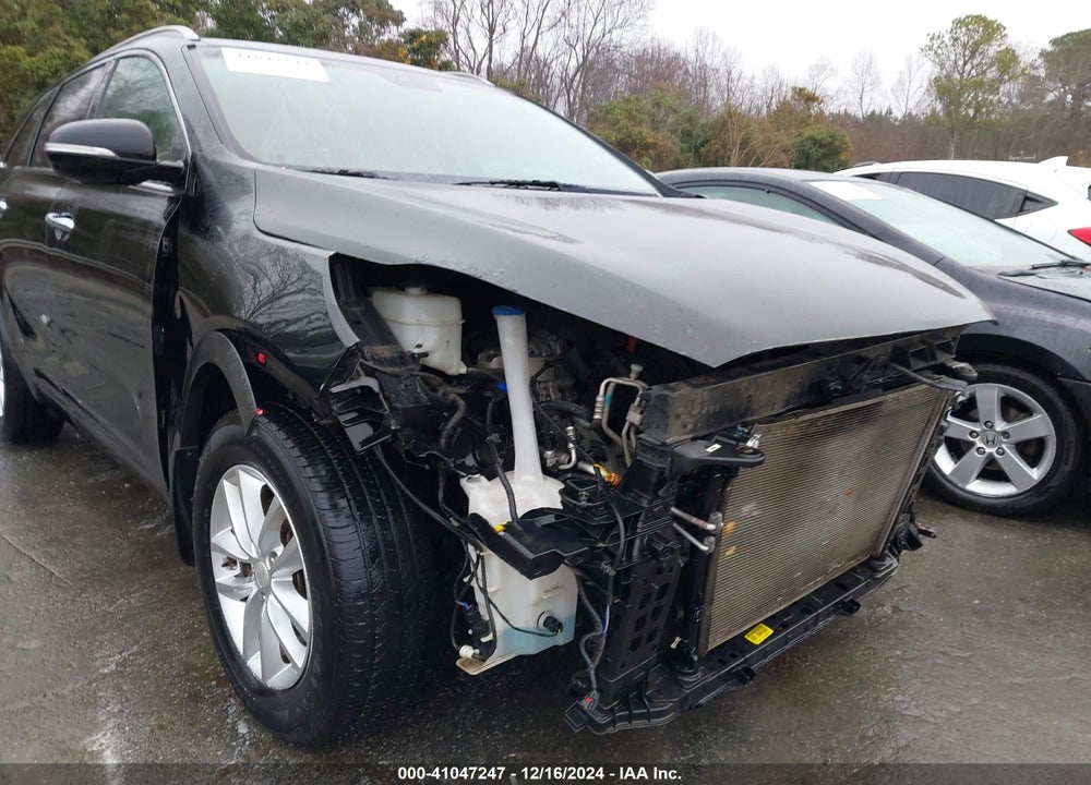 2016 KIA SORENTO 2.4L LX VIN: 5XYPG4A30GG037225