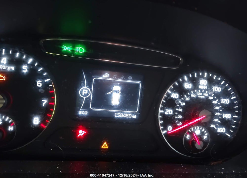 2016 KIA SORENTO 2.4L LX VIN: 5XYPG4A30GG037225