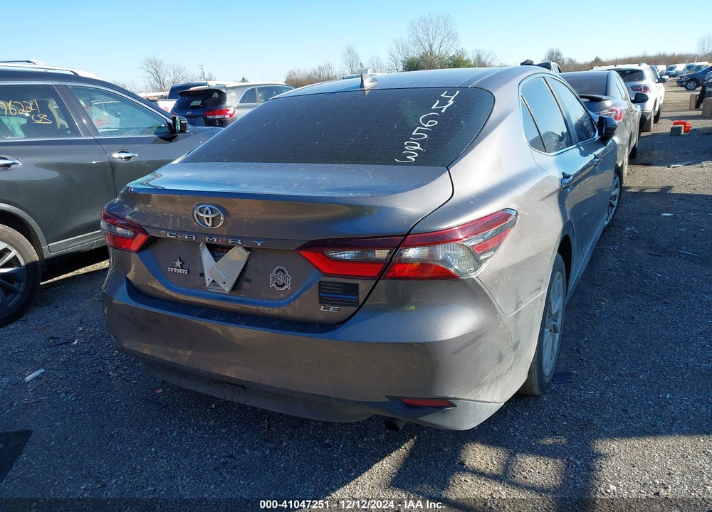 2021 TOYOTA CAMRY LE VIN: 4T1C11AKXMU446523