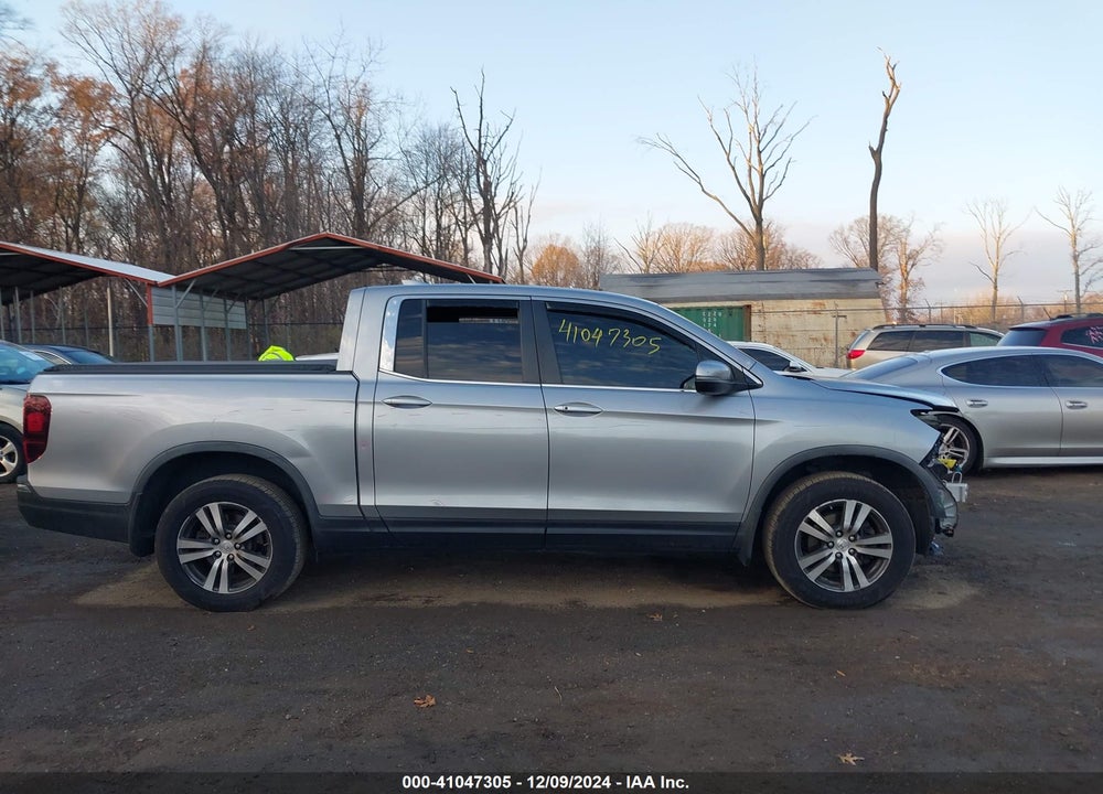2017 HONDA RIDGELINE RTS VIN: 5FPYK3F4XHB017465