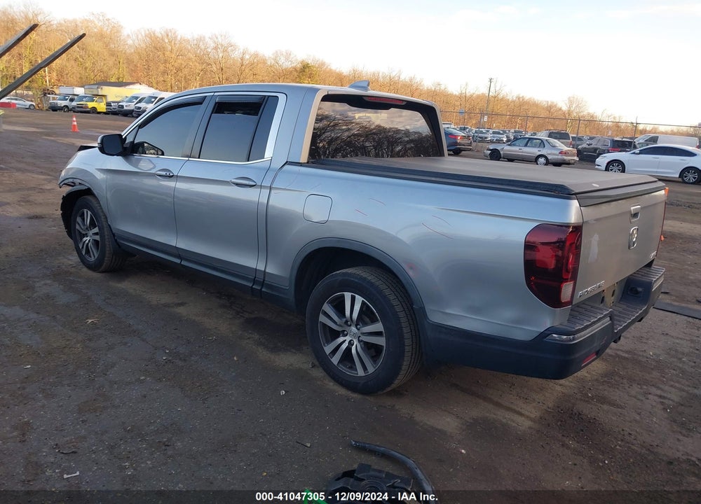 2017 HONDA RIDGELINE RTS VIN: 5FPYK3F4XHB017465