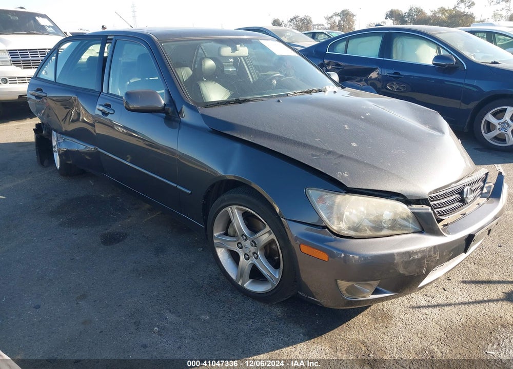 2004 LEXUS IS 300 VIN: JTHBD192740090792