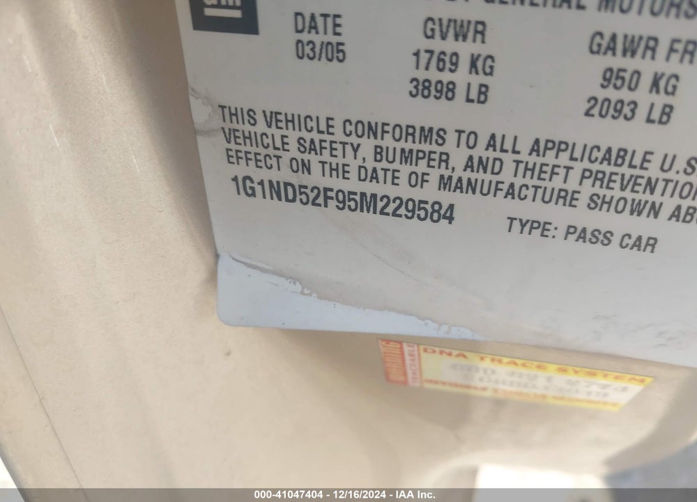 2005 CHEVROLET CLASSIC VIN: 1G1ND52F95M229584