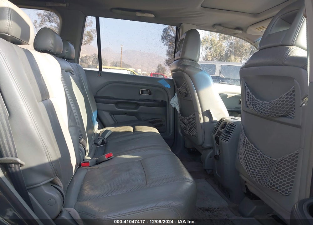 2005 HONDA PILOT EX-L VIN: 2HKYF18675H552069