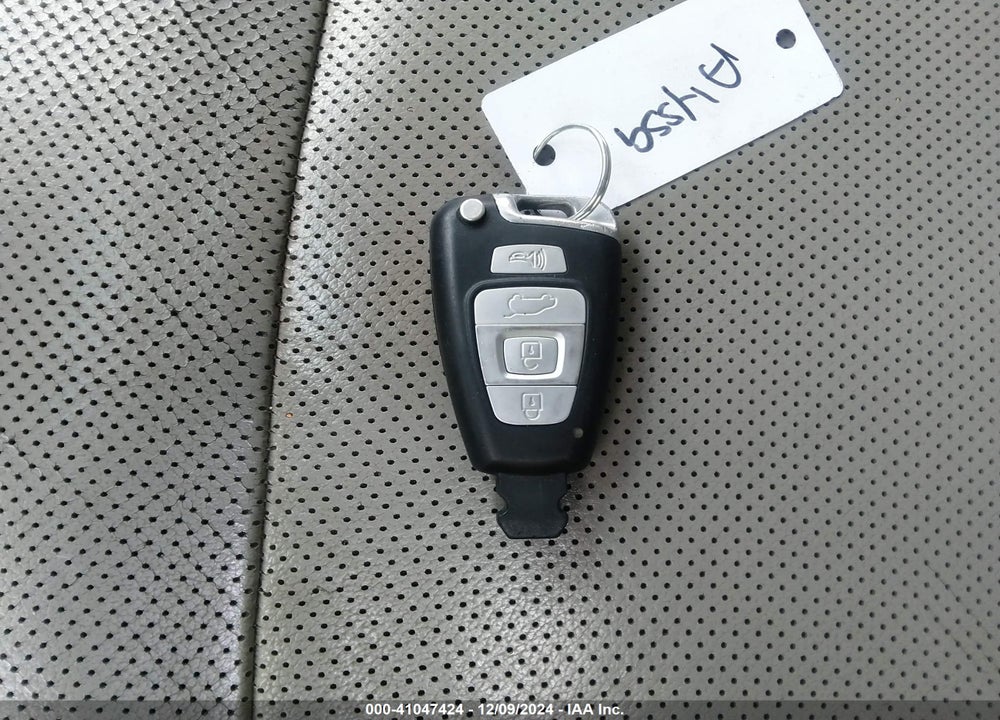 2012 HYUNDAI VERACRUZ LIMITED VIN: KM8NU4CC7CU195935