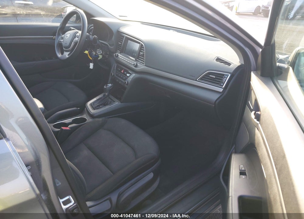 2018 HYUNDAI ELANTRA SE VIN: 5NPD74LF7JH398073