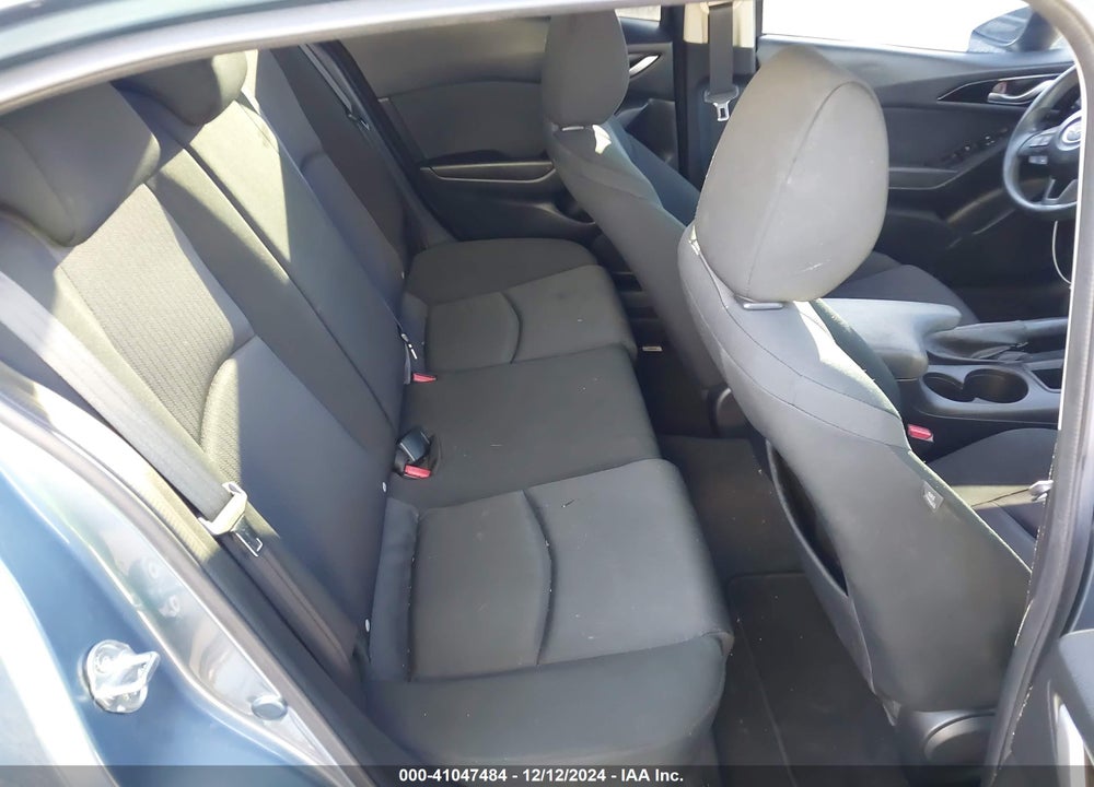 2014 MAZDA 3 I SPORT VIN: JM1BM1U74E1121190