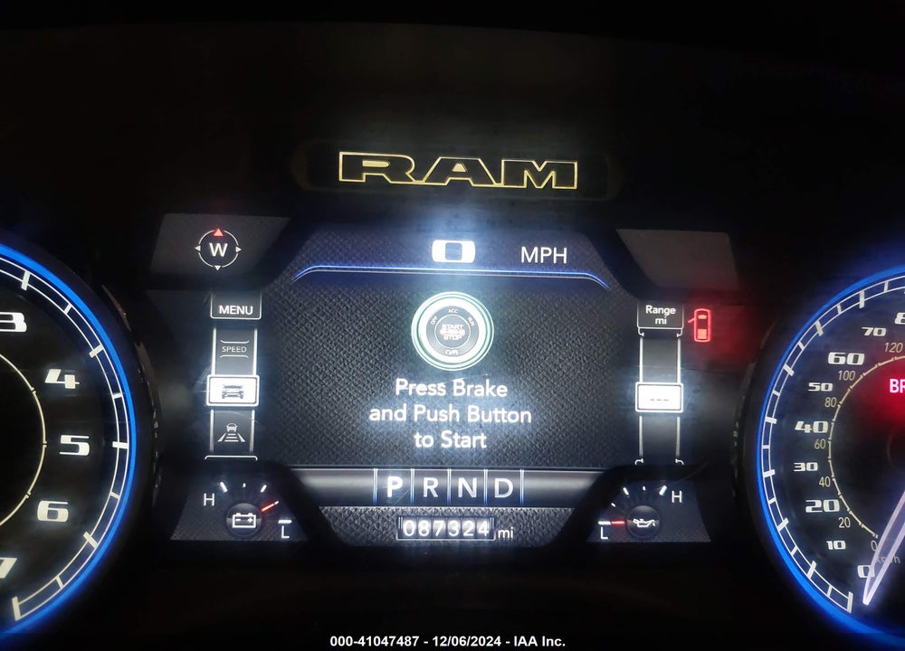 2019 RAM 1500 LIMITED 4X4 6'4 BOX VIN: 1C6SRFPT6KN660378