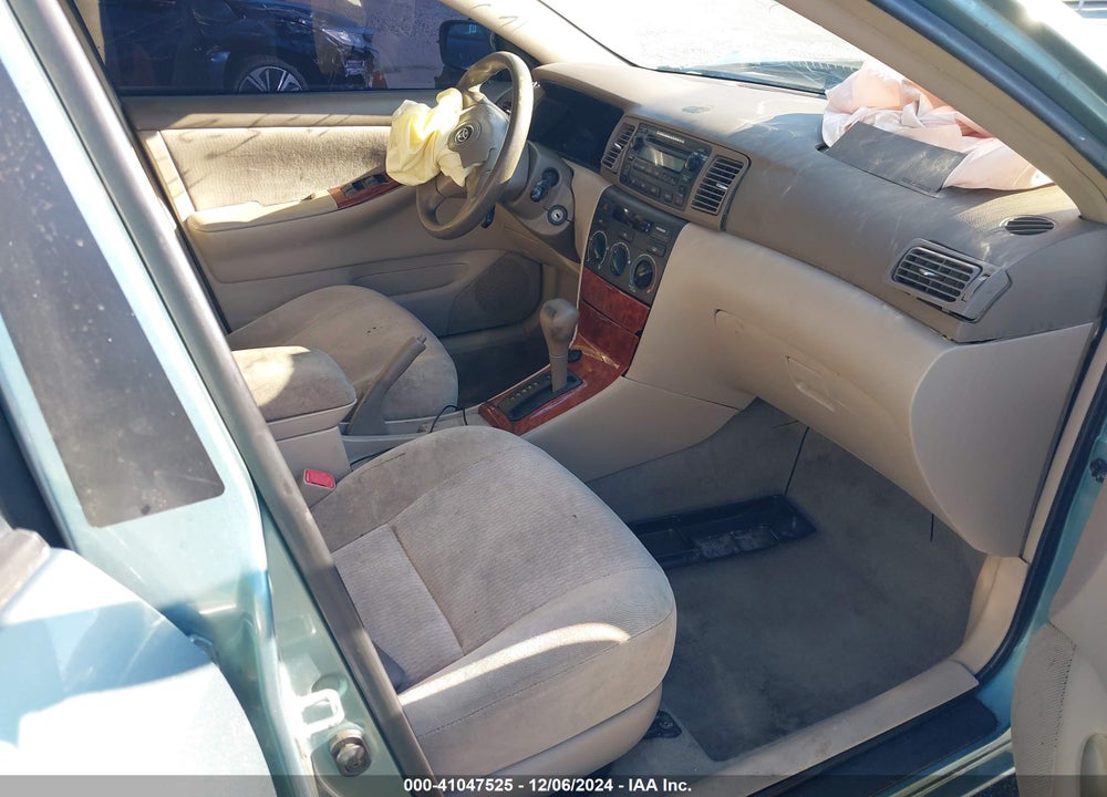 2005 TOYOTA COROLLA LE VIN: 1NXBR32E55Z415741