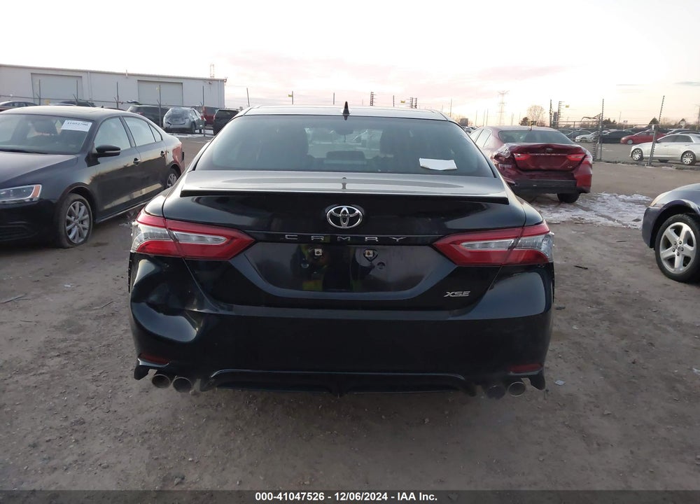 2018 TOYOTA CAMRY VIN: 4T1BZ1HK5JU015075
