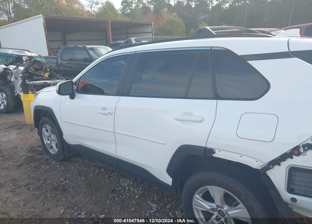 2021 TOYOTA RAV4 XLE VIN: 2T3W1RFV7MC161608