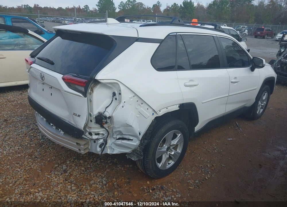 2021 TOYOTA RAV4 XLE VIN: 2T3W1RFV7MC161608